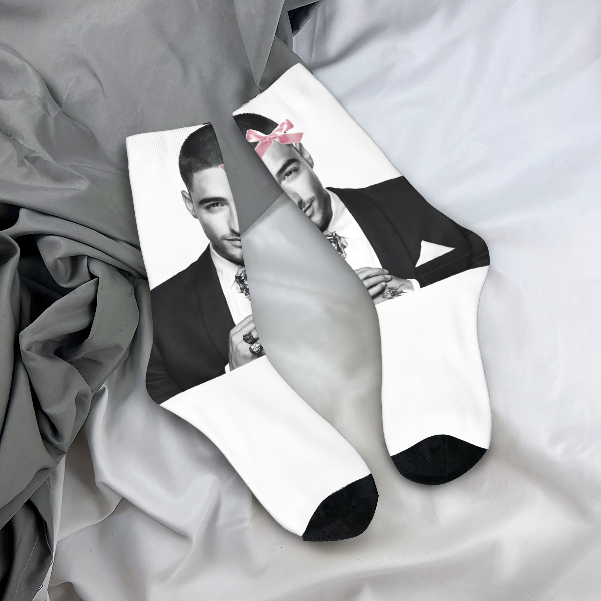 Board Game Halma - Maluma Colombian Singer Pink Bow Socks