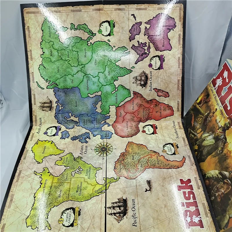 RISK Strategy Board Game suita - огляд і ціна Board Game Risk